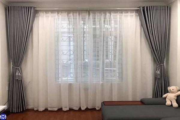 Rèm cửa sổ bằng vải 2 lớp cho phòng khách tại miếu đầm 