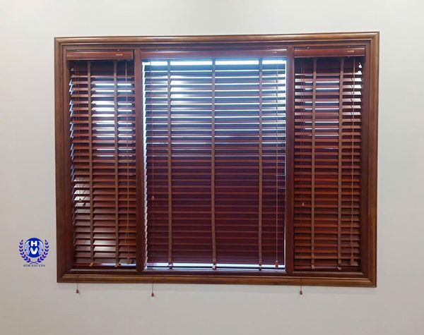 mẫu rèm gỗ lắp cửa sổ chung cư lạc hồng lotus