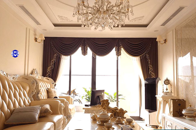Cá tính gia chủ được thể hiện qua từng thiết kế rèm cửa đẹp cho phòng khách cùng nội thất