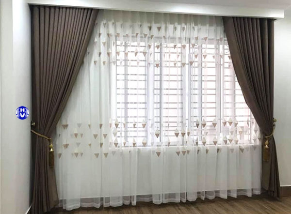 Rèm Kéo Ngang Những Thiết Kế Đang Lôi Cuốn Ngay Từ Lần Đầu