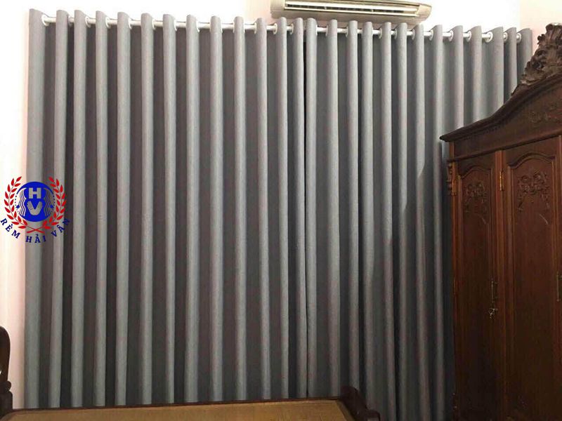 rèm vải màu ghi đậm chống nắng ngăn tia uv