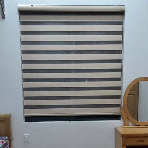 Mẫu rèm cửa cầu vồng phòng ngủ màu trắng ngà