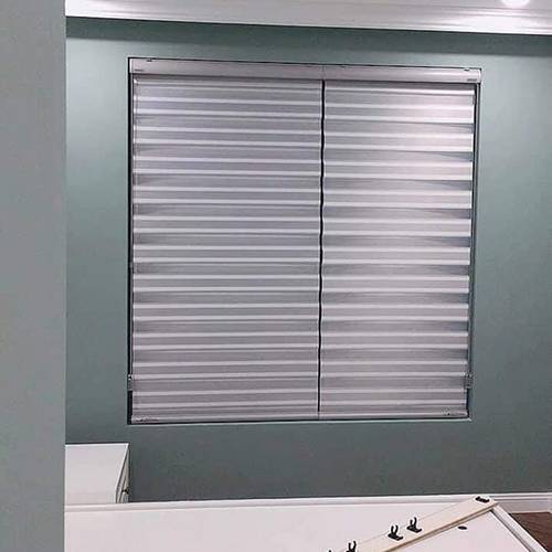 Rèm cầu vồng màu xám trắng tường phòng ngủ màu xanh rêu