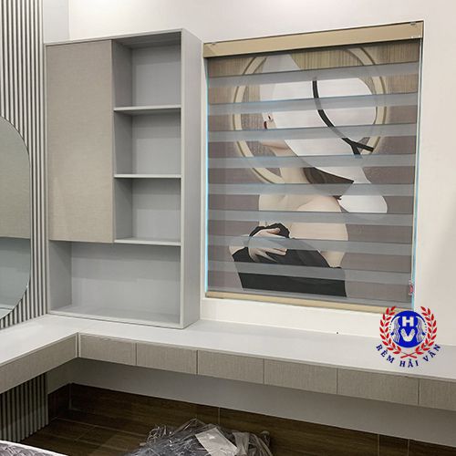 mẫu rèm cầu vồng in tranh cho phòng ngủ biệt thự
