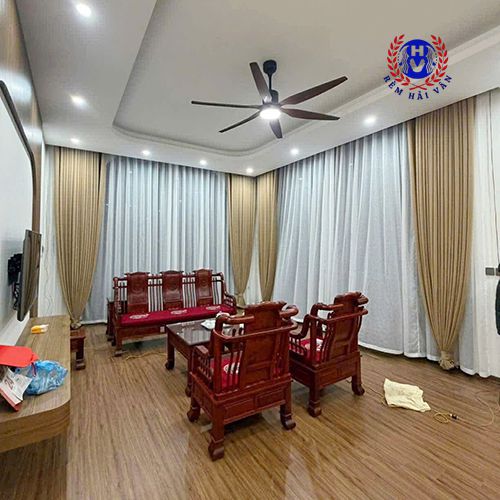 rèm vải 2 lớp phòng khách theo phong cách tối giản