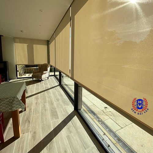 mẫu rèm cuốn lưới lắp gia đình