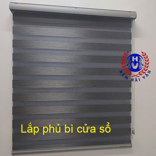 rèm kéo che nắng hoàn thiện lắp phủ bì khung cửa sổ