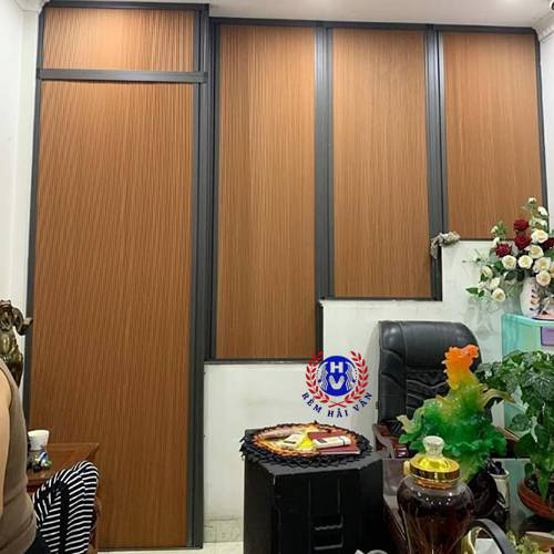 mẫu rèm tổ ong cách nhiệt ngăn phòng khách với phòng bếp