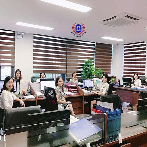 mẫu rèm cầu vồng văn phòng lắp ở hà đông