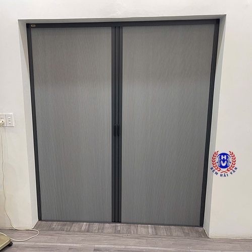 mẫu rèm tổ ong màu ghi trung tính mang cảm giác chiều sâu