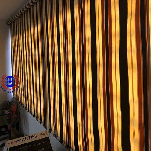 mẫu rèm ban công chung cư chắn gió bụi bẩn xâm nhập