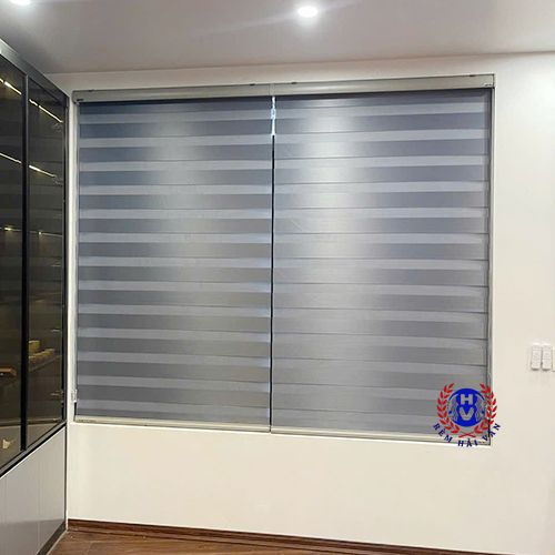 rèm cầu vồng tự động sử dụng pin sạc