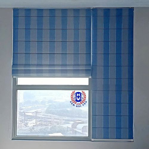 mẫu rèm roman 1 lớp lắp vị trí cửa sổ phòng ngủ