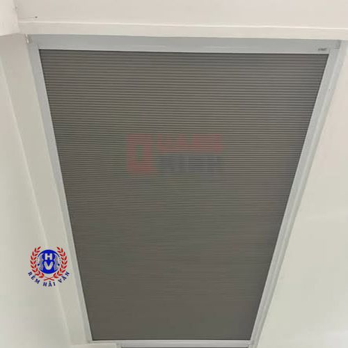 mẫu vách ngăn tổ ong lắp vị trí giếng trời