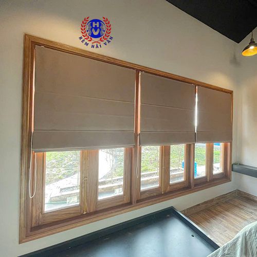 rèm roman phòng ngủ lắp tại resort nghỉ dưỡng