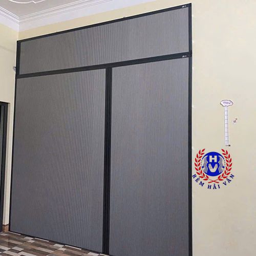 rèm tổ ong ngăn phòng khách với phòng bếp