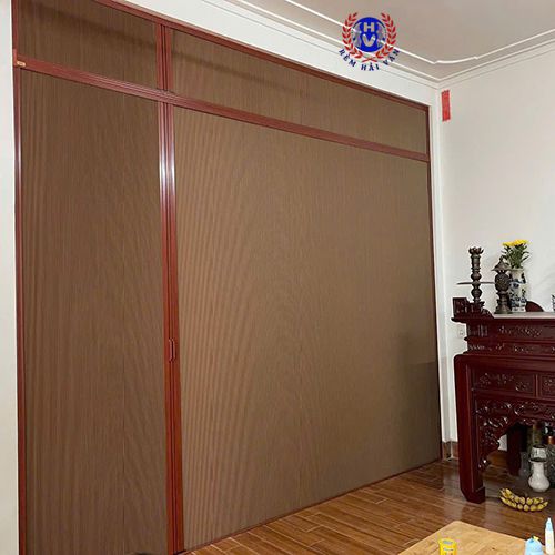 rèm tổ ong ngăn phòng thờ trang trọng
