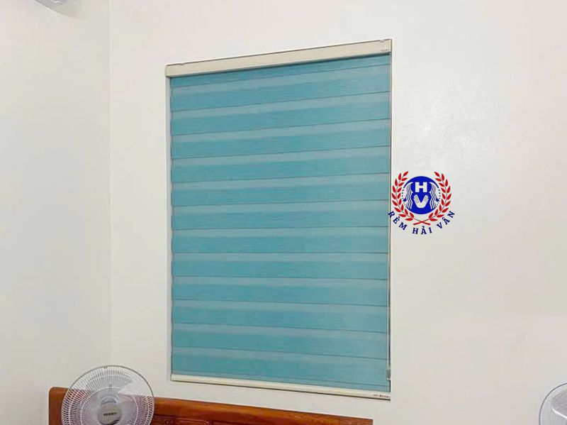 mẫu rèm cầu vồng màu tương sinh cho gia chủ mệnh mộc