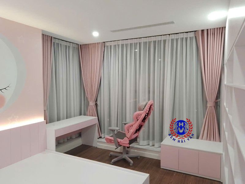 mẫu rèm vải 2 lớp cho phòng ngủ bé gái