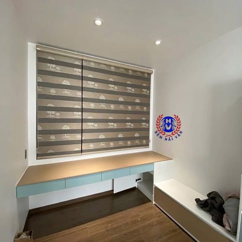 rèm cầu vồng lắp đặt vị trí cửa sổ trong phòng ngủ