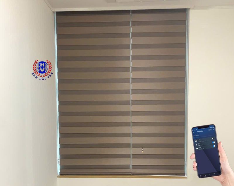 hoàn thiện lắp đặt rèm cầu vồng tự động nhập khẩu
